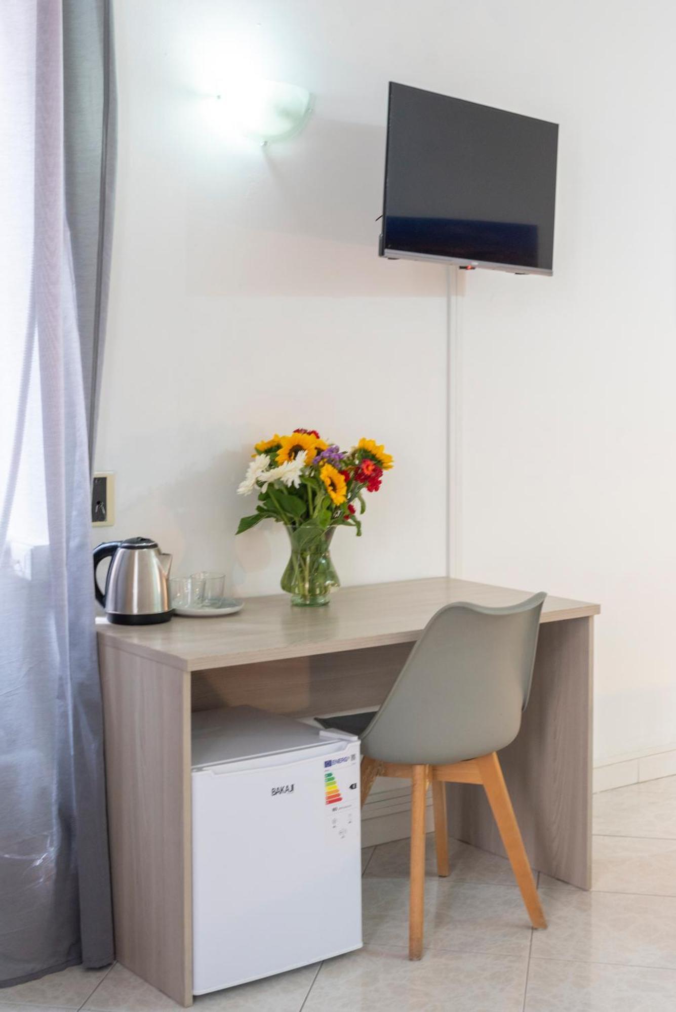 Napoli Centro, Dm Suites 外观 照片